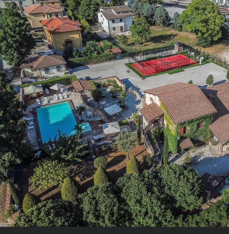 Residenza Le Querce Bilocale Villa Fossato di Vico Eksteriør bilde